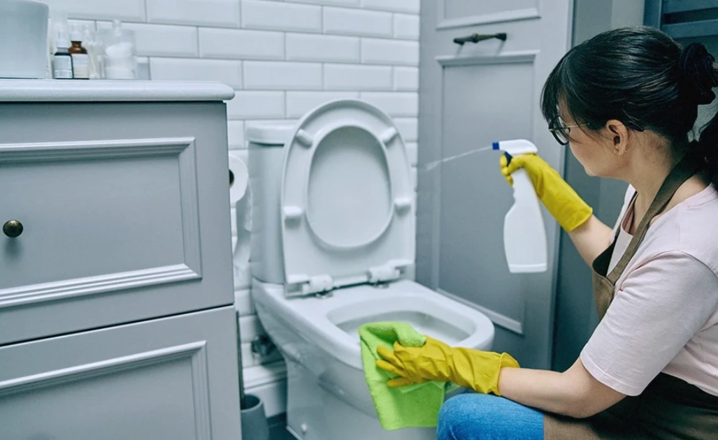 天然浴室清潔方法