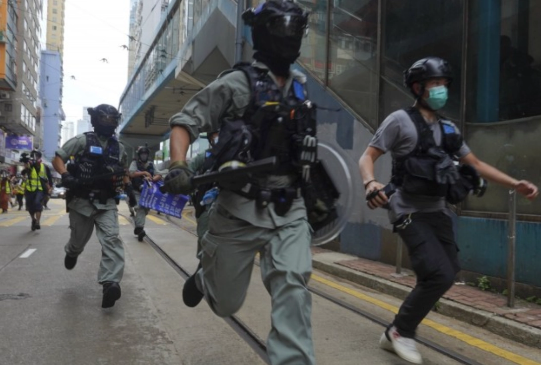 夢見被警察追捕