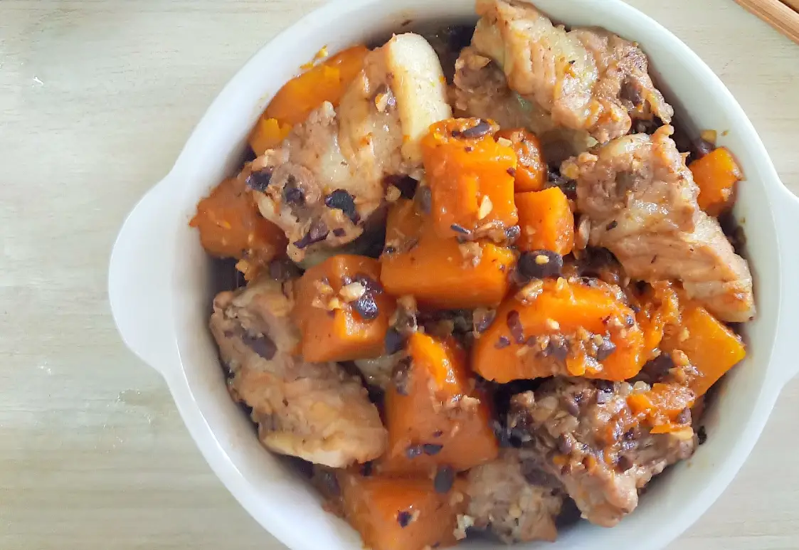 南瓜栗子炆排骨 食譜