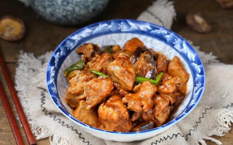 芋頭雞肉煲做法