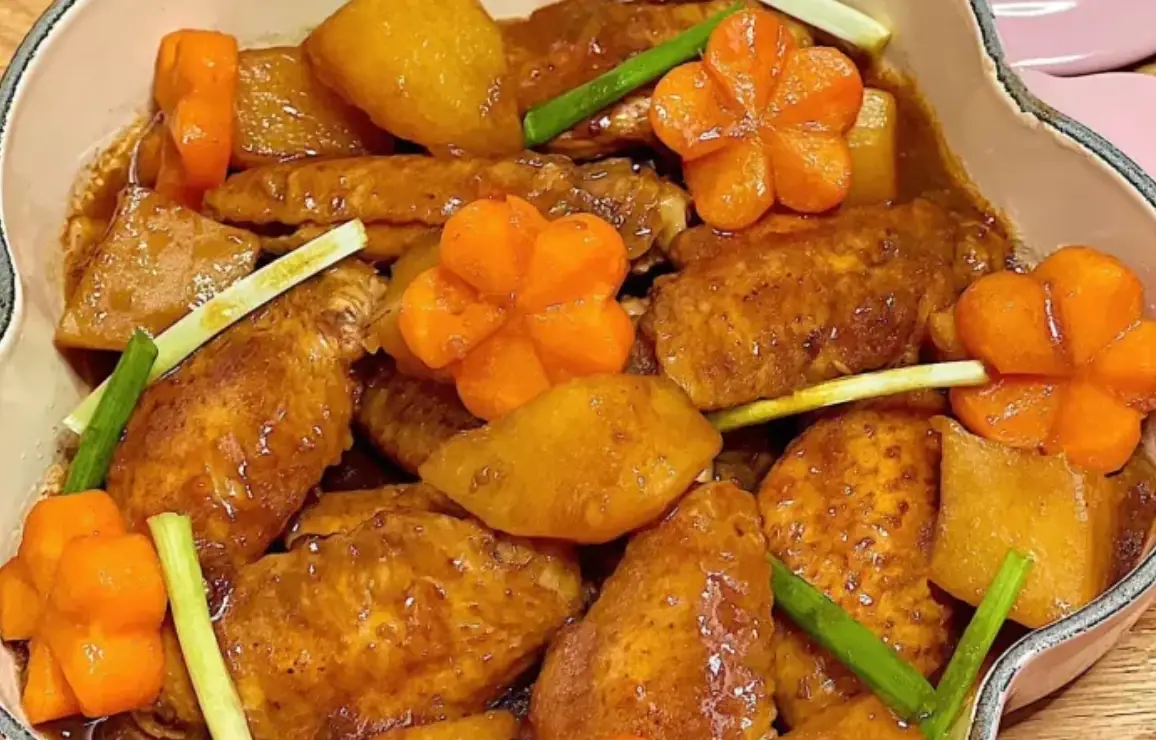 洋蔥薯仔炆雞食譜