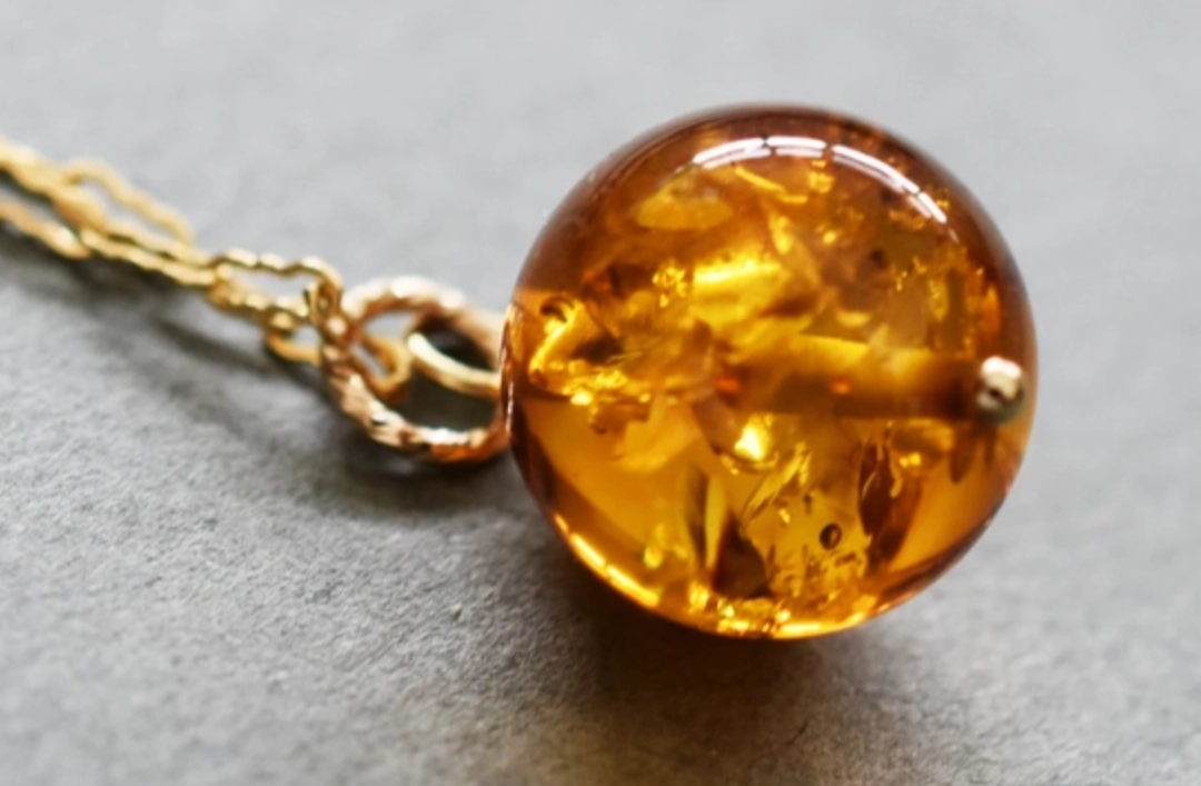 如何辨別琥珀真假