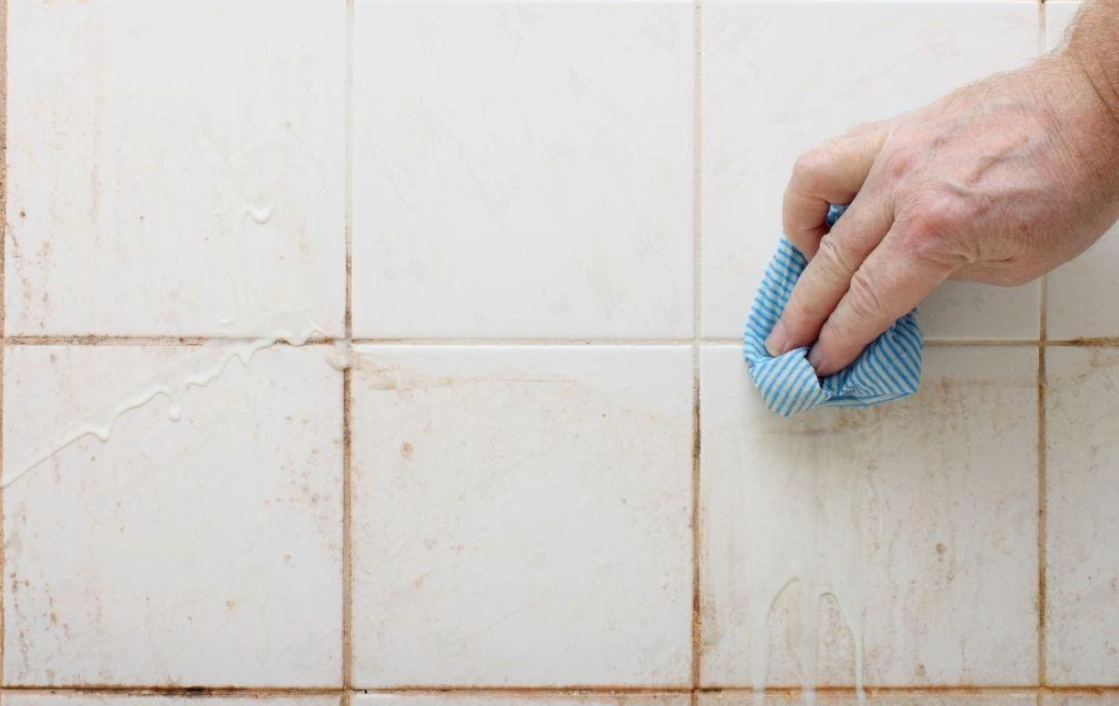 浴室磁磚清潔