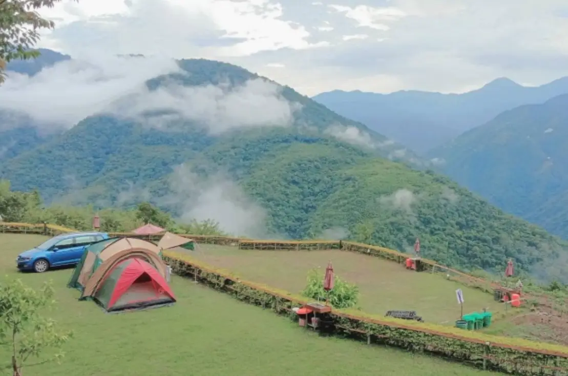 拉拉山露營車住宿