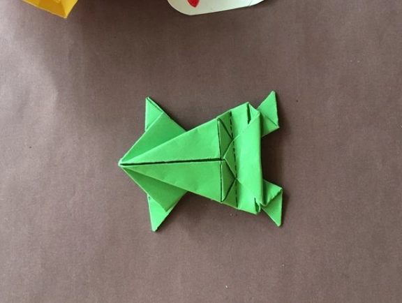 彈跳青蛙摺紙教學 彈跳青蛙摺紙教學