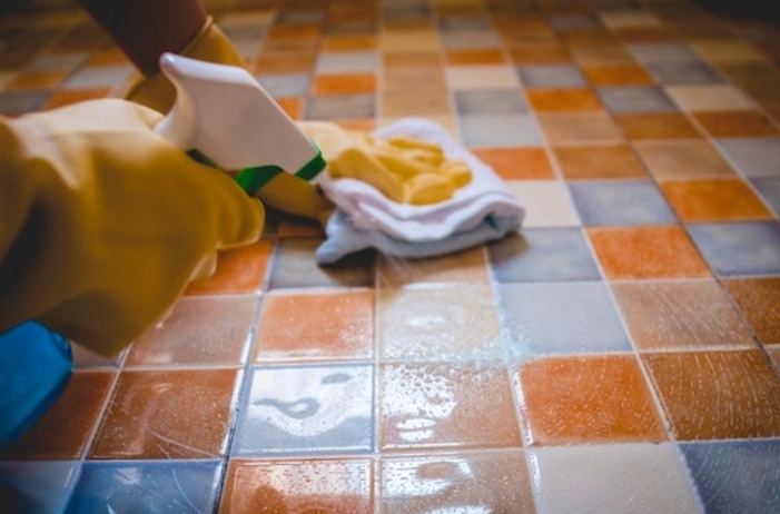 浴室磁磚清潔