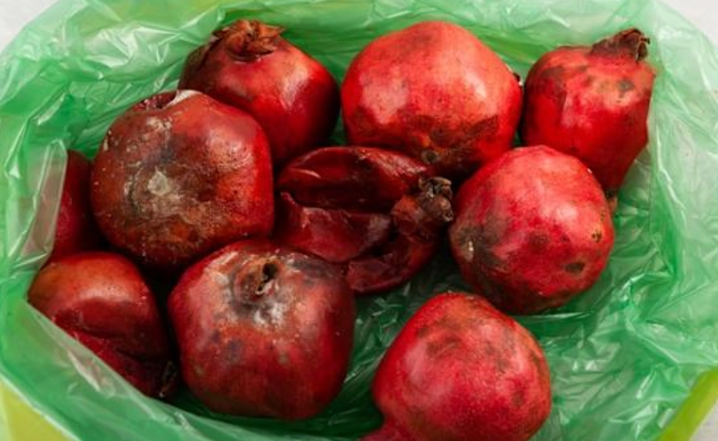 不小心吃到發霉的水果