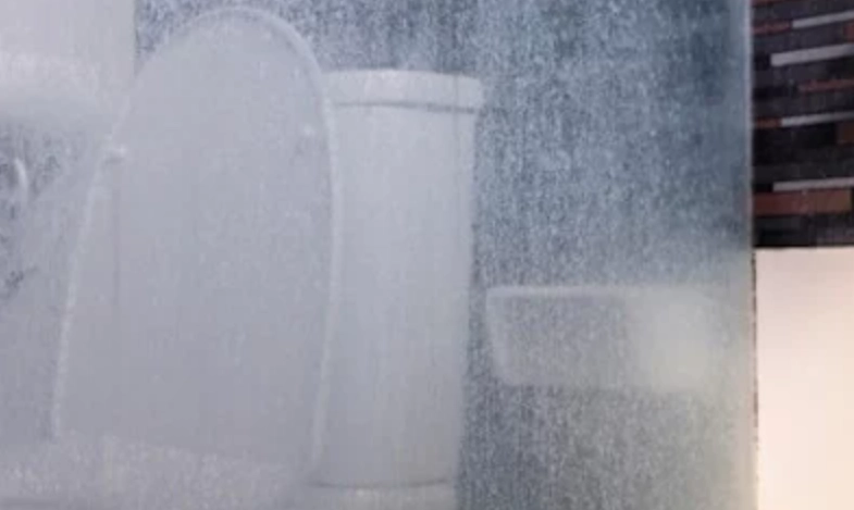 玻璃淋浴門清潔