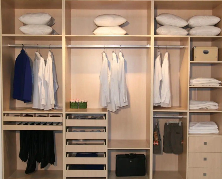 衣服放衣櫃有味道