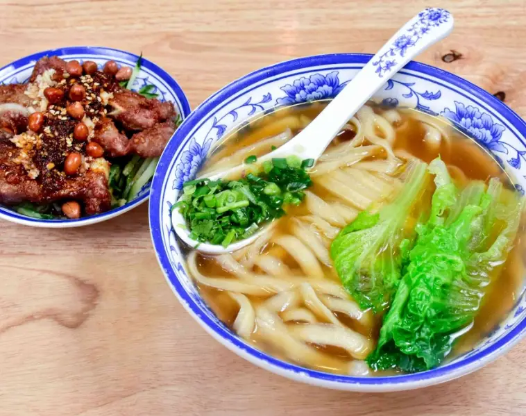 牛肉刀削麵熱量