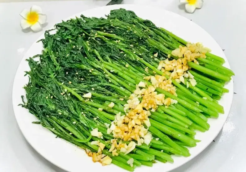 炒茼蒿 炒茼蒿