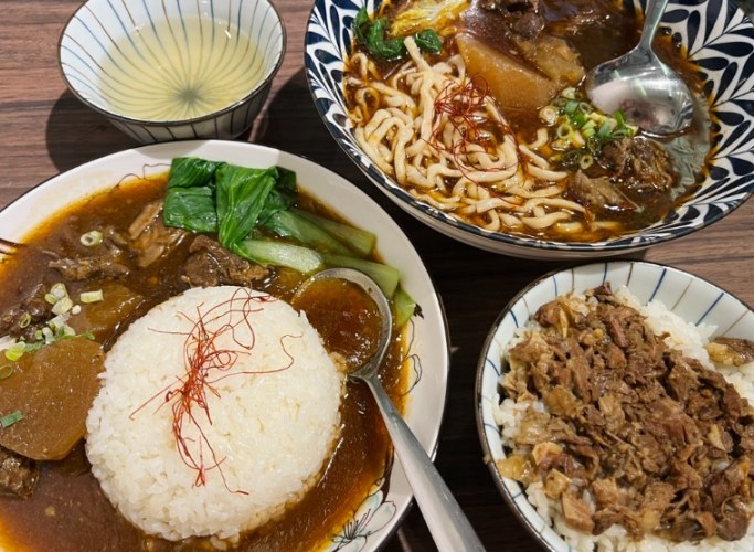 嘉義牛肉麵 嘉義牛肉麵