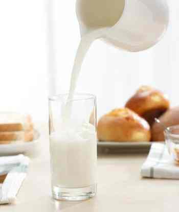 空腹喝牛奶肚子痛