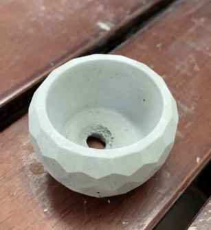 水泥盆鹼性處理