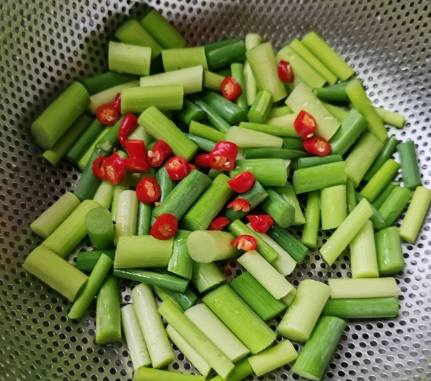 家常炒蒜苗技巧