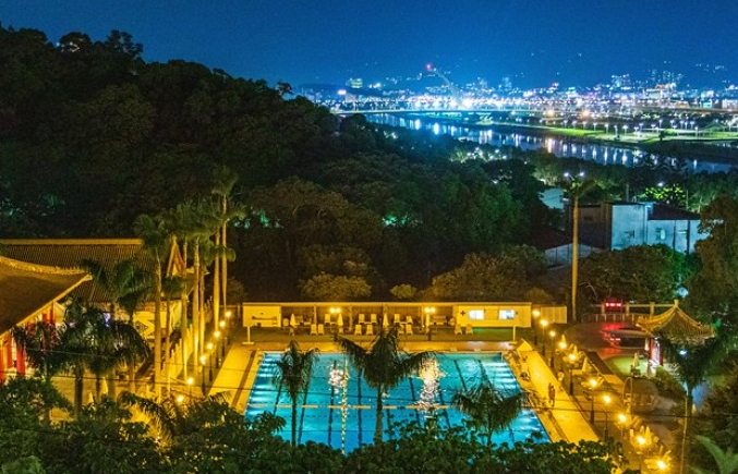 飯店泳池開放時間