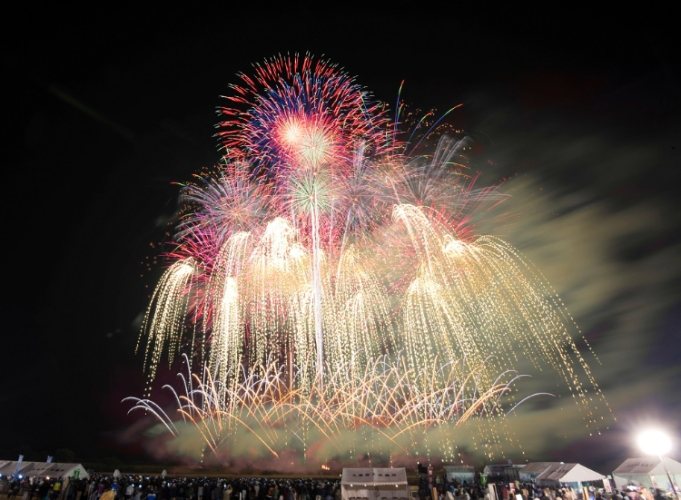 大曲 花火 終了 時間