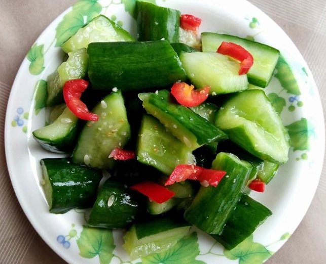 小黃瓜凍傷可以吃嗎？專家完整解析凍傷小黃瓜安全性與處理方法