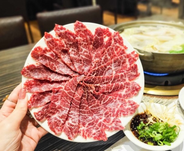 尚牛二館綜合菜盤