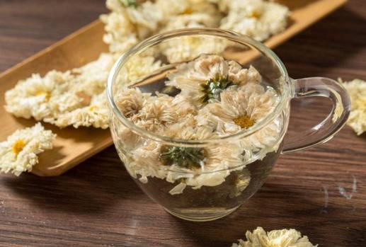 菊花杞子水功效 菊花杞子水功效