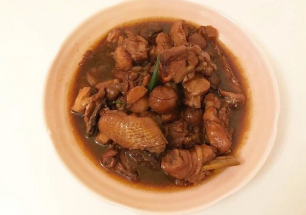 蓮藕栗子炆雞 做法