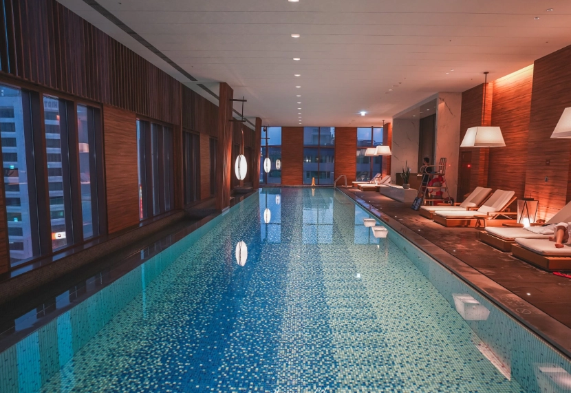 台北飯店游泳池設施