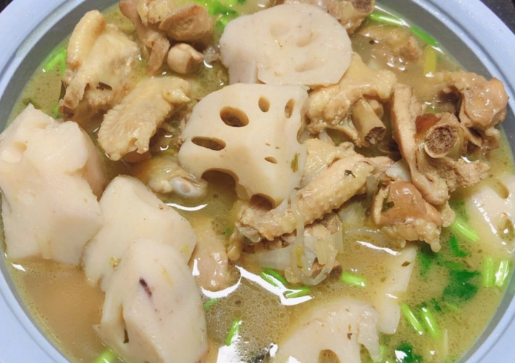 蓮藕雞肉湯 做法