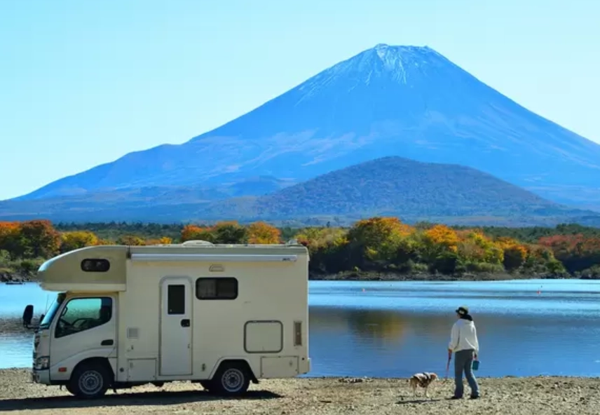 河口湖 露營車