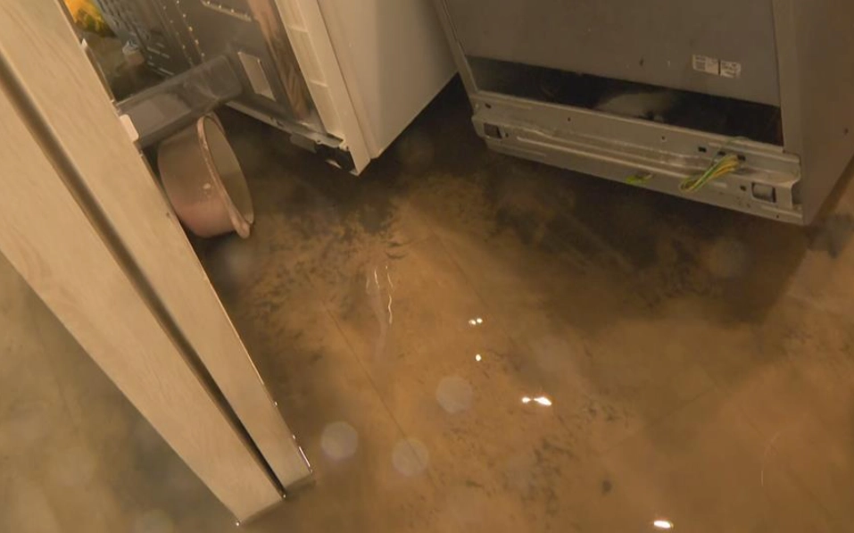 室內淹水夢境解析