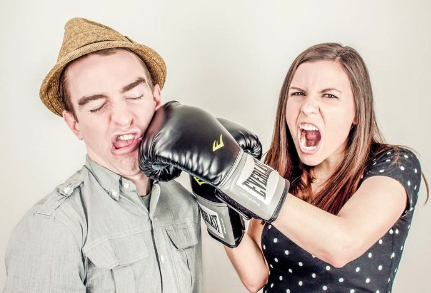 夢見被人攻擊 解夢