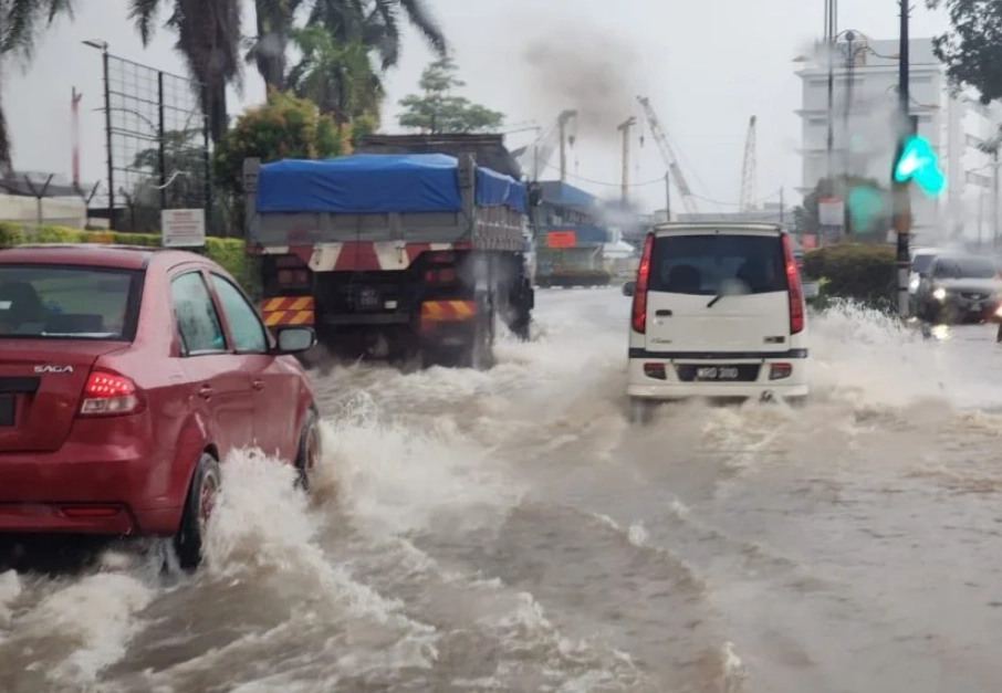 馬路淹水夢境解析