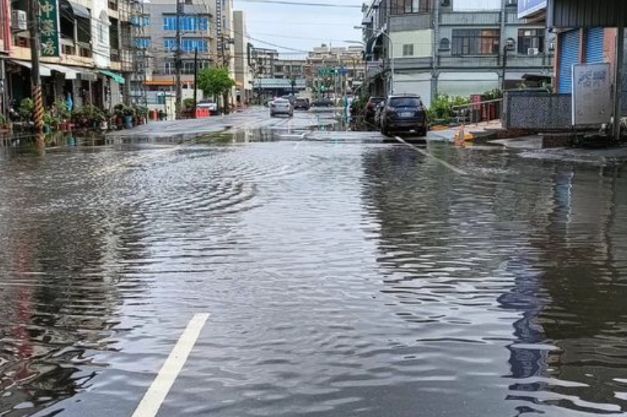 馬路淹水夢境解析