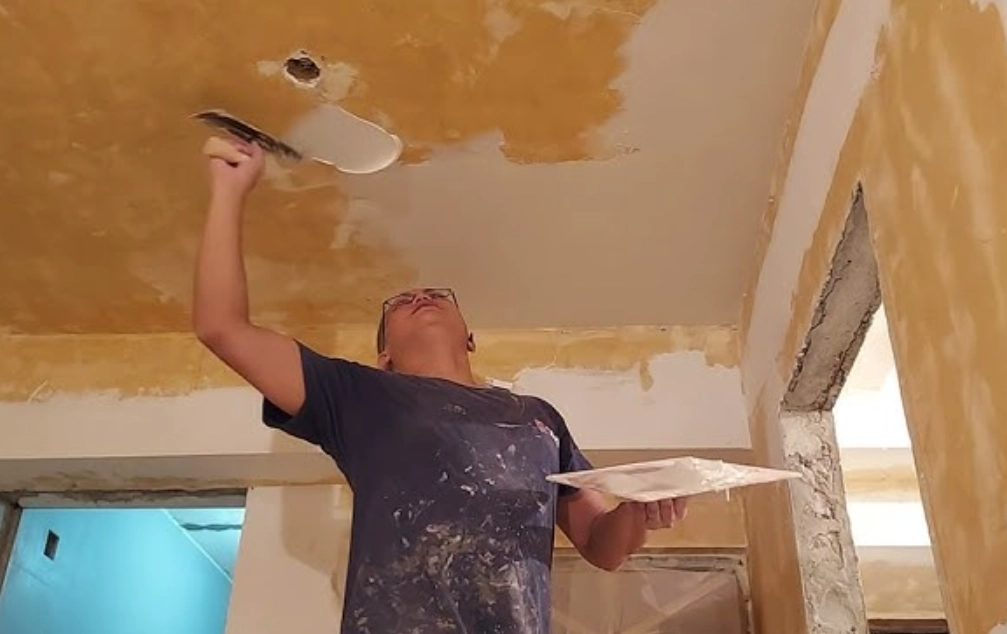 浴室天花板發霉處理