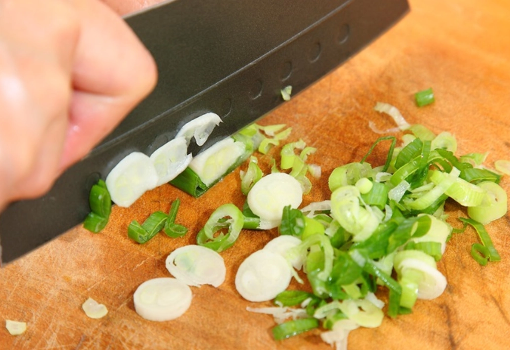 蒜苗料理準備