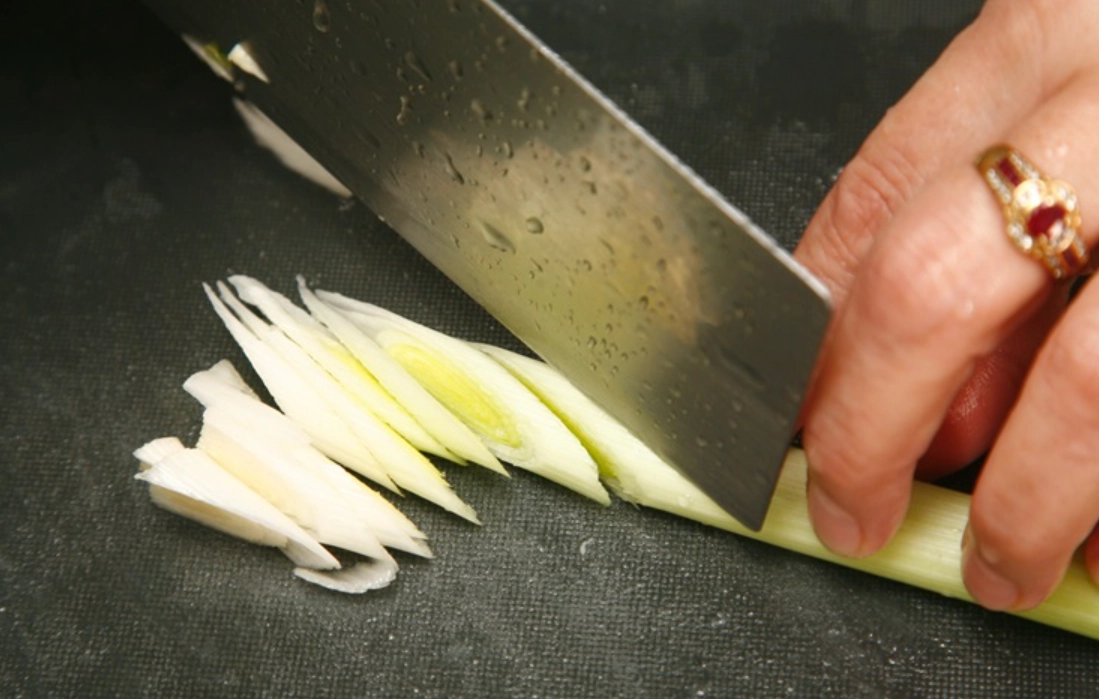 蒜苗切法技巧