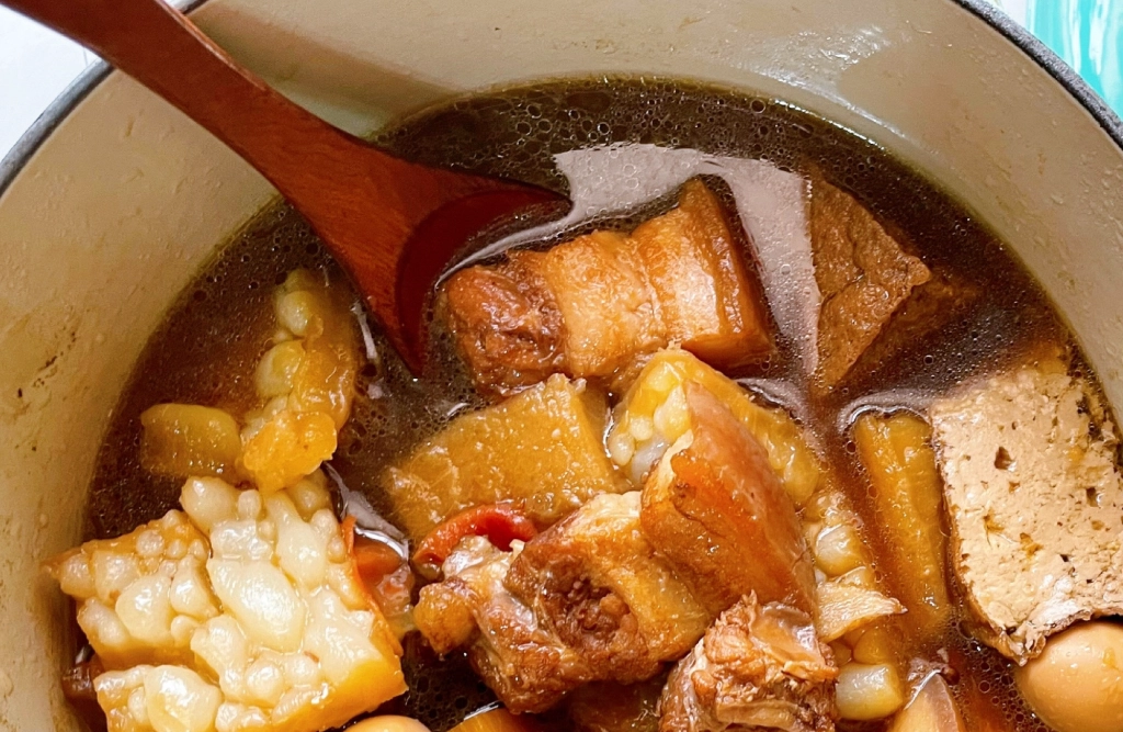 蔭鳳梨滷肉做法