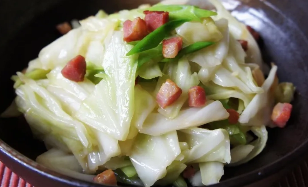 蒜苗炒高麗菜做法