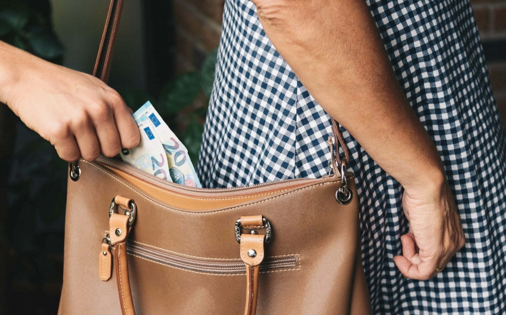 夢到錢被偷 夢到錢被偷