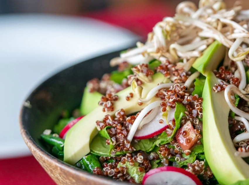牛油果藜麥沙律