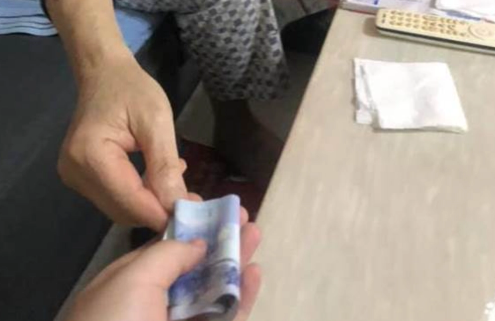 夢到過世的阿嬤給我錢