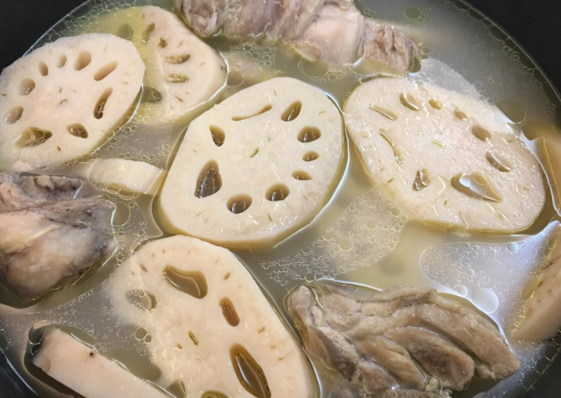 蓮藕雞湯功效