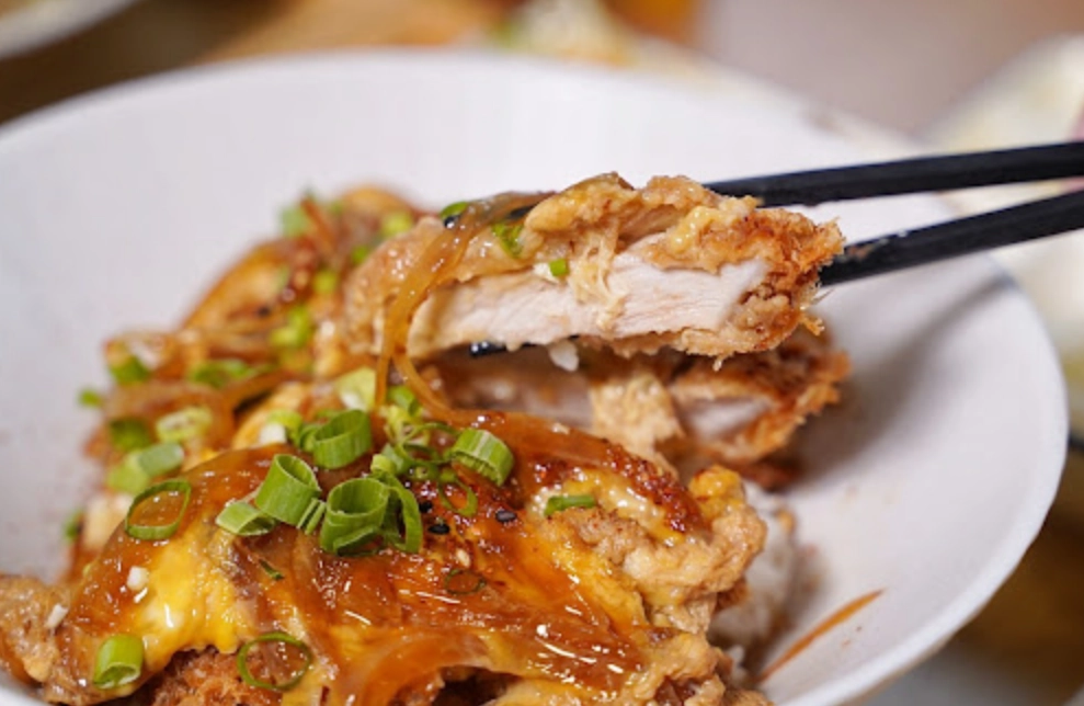 苗栗市高架橋下美食