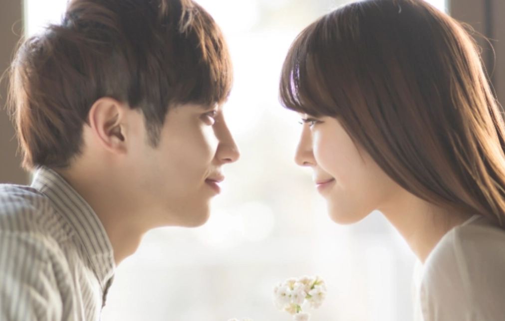 夢到初戀解夢全指南：解析8種常見情境與真實心理暗示