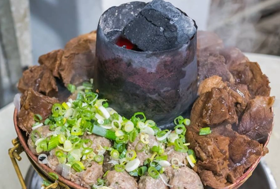 台中炭火牛肉火鍋 台中炭火牛肉火鍋