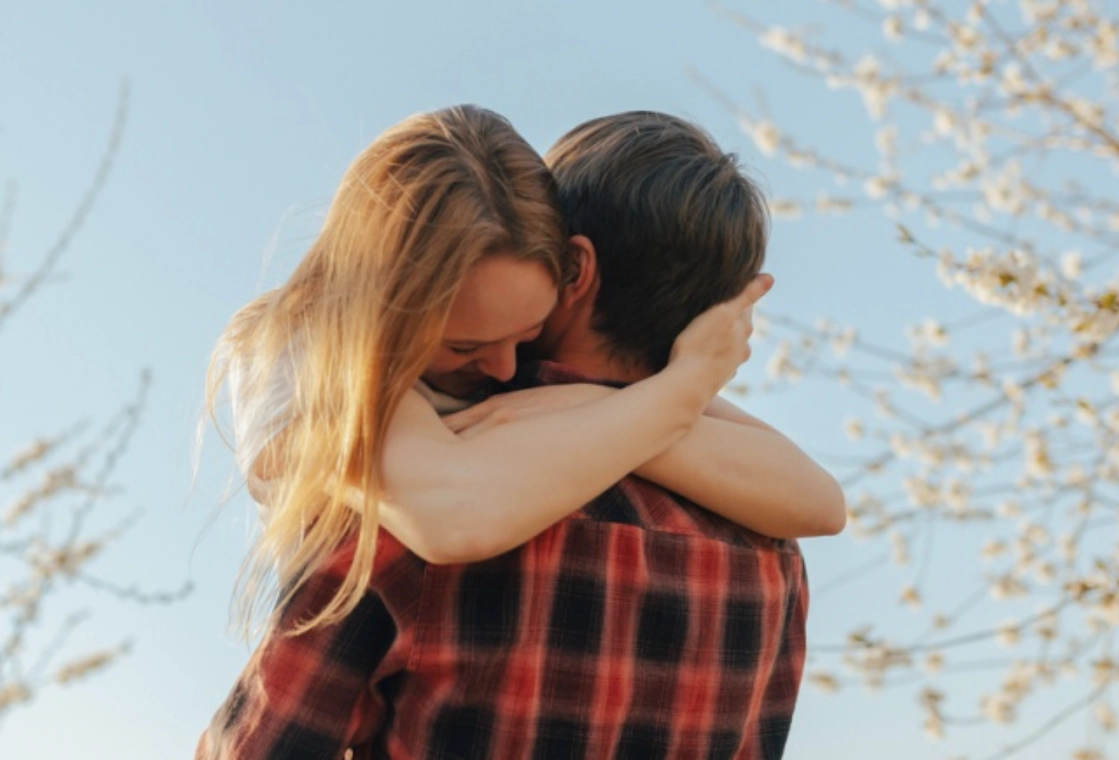 夢見舊情人擁抱