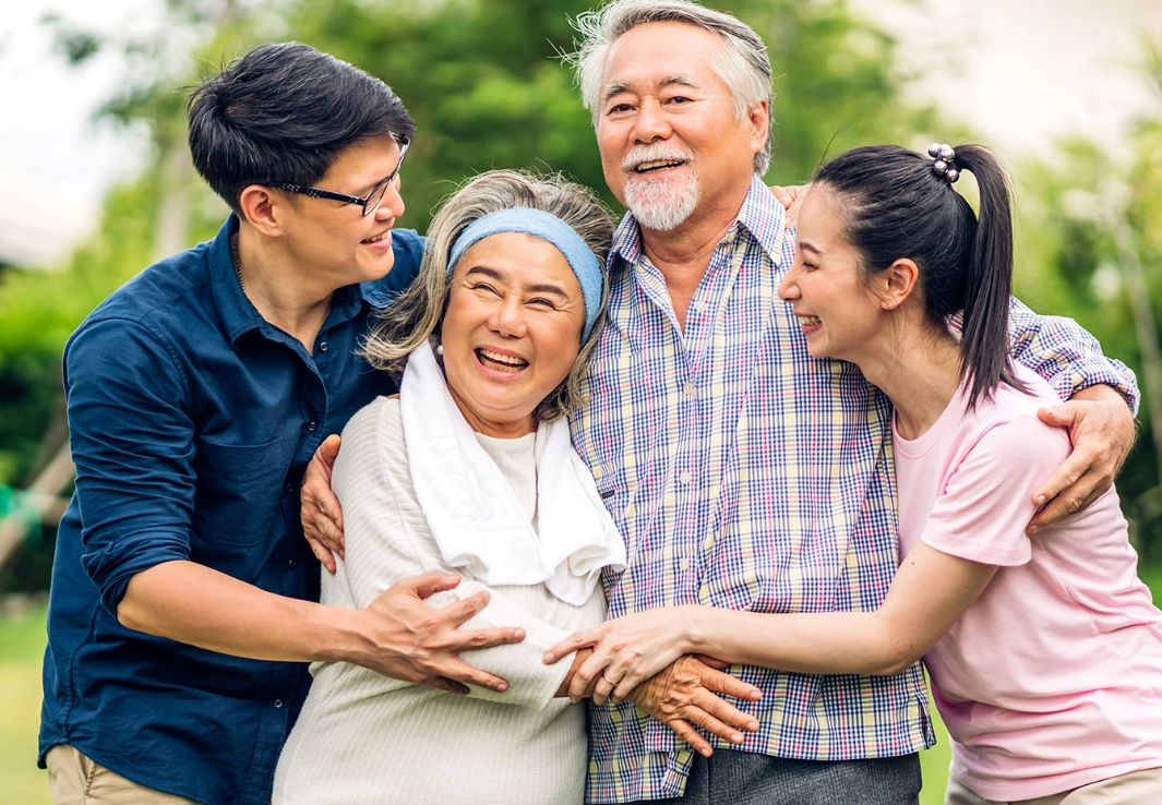 夢到過世親人笑 意思