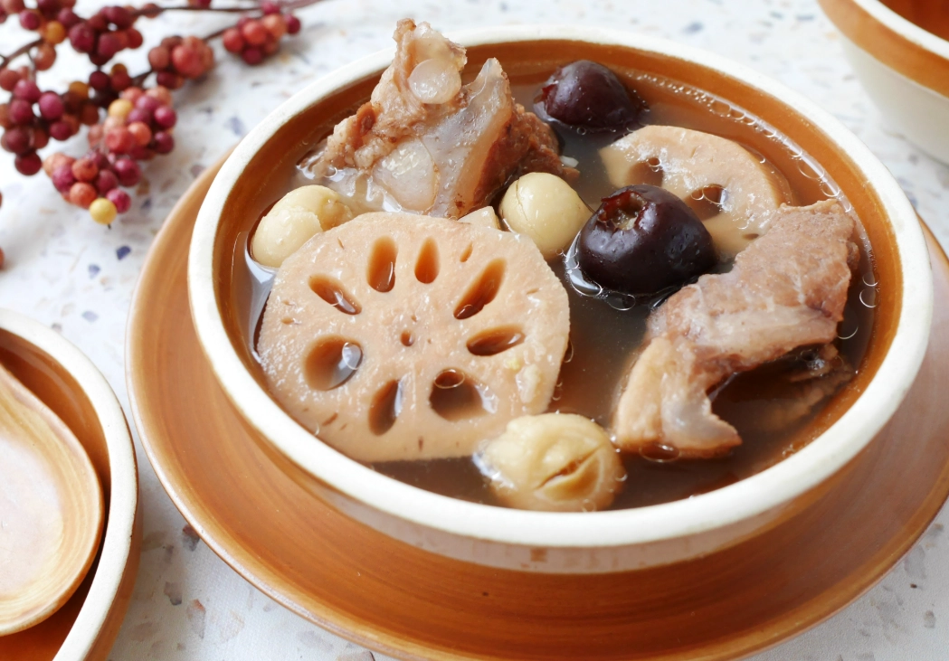 蓮藕蓮子雞湯 功效