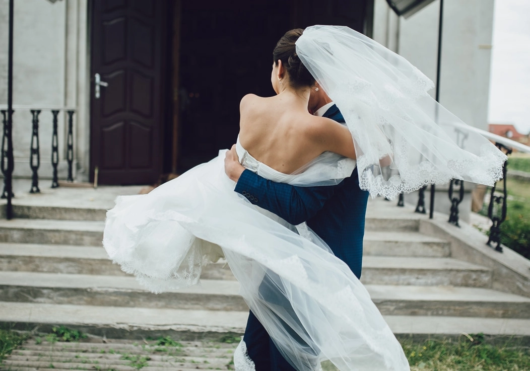 夢到前女友跟別人結婚