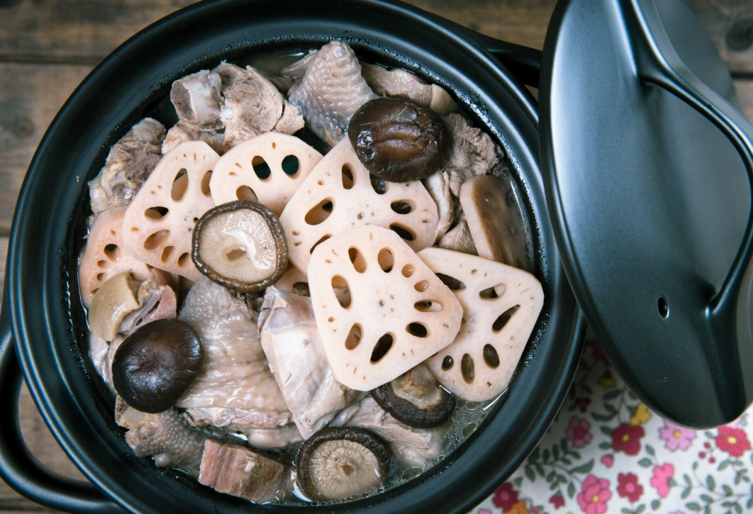 蓮藕香菇雞湯功效